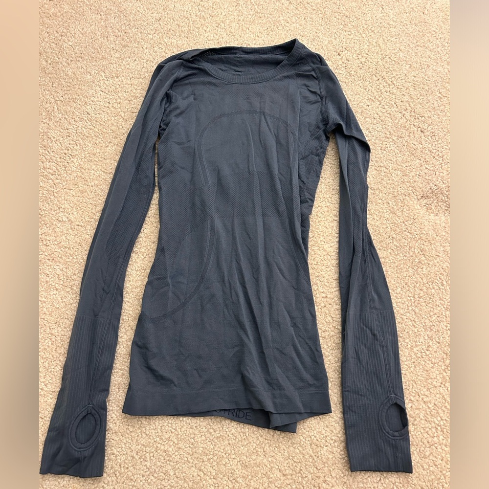 Navy Blue LuluLemon Long Sleeve Swiftly Tech